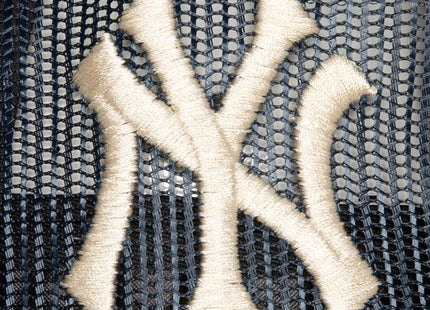 Circle Change Trucker Coop New York Yankees