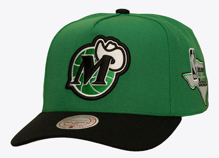 Dallas Mavericks Green/Black Hardwood Classics In the City Pro Pinch Snapback Hat