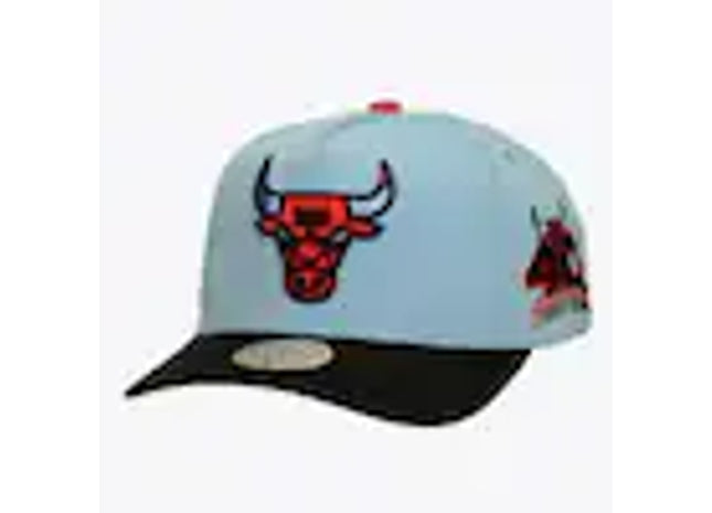Chicago Bulls Light Blue/Black In the City Pro Pinch Snapback Hat