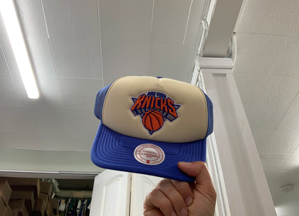 Men new York Knicks vintage trucker snap back
