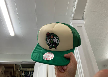 Men Boston Celtics vintage trucker hat snap
