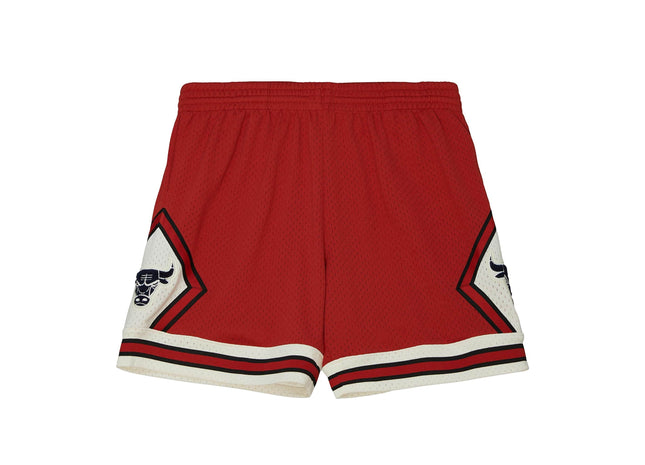 Off Court Chenille Swingman Chicago Bulls 1997-98 Shorts